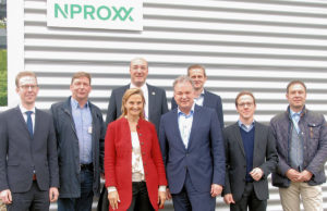Hochkarätigen Unternehmensbesuch empfing die Jülcher Firma Nproxx. Foto: Tobias Gottwald