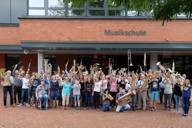 Die bläservielharmonie Hambach kooperiert seit Jahren erfolgreich mit der Musikschule Jülich. Foto: Frank Holland