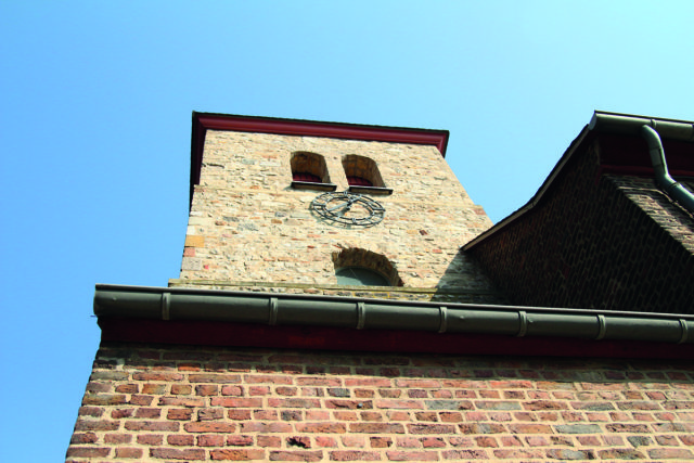Bourheim Kirche