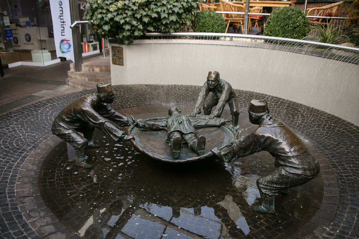 Lazarusbrunnen in der kleine Kö, Jülich | Foto: Frank Besselmann