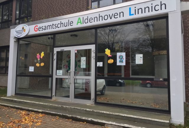 Eingangsbereich der Gesamtschule Aldenhoven-Linnich (GAL) in Aldenhoven. Foto: Schule