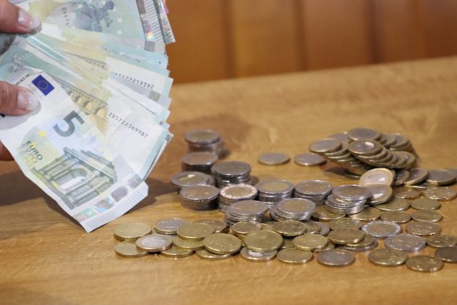 Geld Scheine Münzen