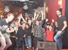 Akustik-Punkrock Abend Uli Sailor Punkrock Piano