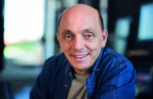 Bernhard Hoëcker im Kulturbahnhof