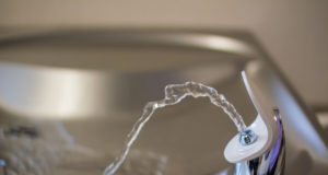Brunnen Wasser Trinkwasser Trinkwasserbrunnen