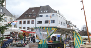 Markt verlegt mit Halteverbot