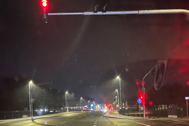 Rurbrücke beleuchtet