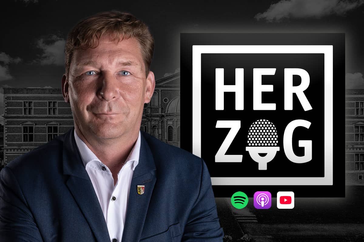 r-ck-und-ausblick-mit-dem-b-rgermeister