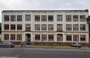 Spagat zwischen Denkmalschutz und Schulbetrieb