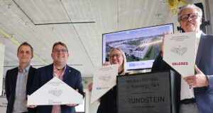 Grundstein als Meilenstein fürs neue Neue Rathaus